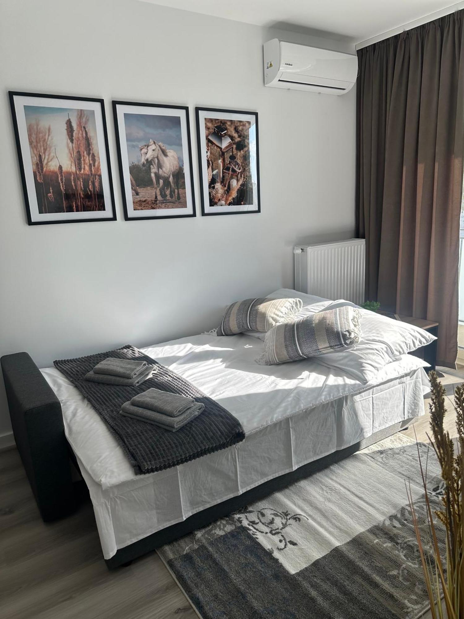 Skytravel 27 Pileckiego Airport Modlin 24h Nowy Dwór Mazowiecki